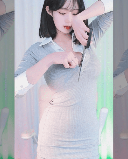 韩国美女主播 BJ明楚（BJ밍츄）直播热舞剪衣服视频合集下载【4V/1.3G】