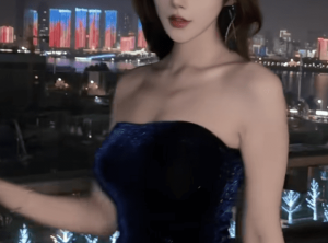 美女主播爆料：同行直播干不下去，有人已经回去“端果盘'”了！