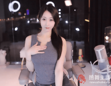 就算再拉也不靠哭卖惨，短视频的降维打击，女主播 小小玉酱 吐槽大哥跑完了
